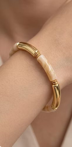 Thin Retro Gold Acrylic Bangle