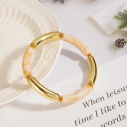 Thin Retro Gold Acrylic Bangle